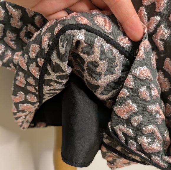 Metallic Leopard Jacquard A-Line Skirt โ Rose Gold & Black, Textured Statement - Picture 3 of 11